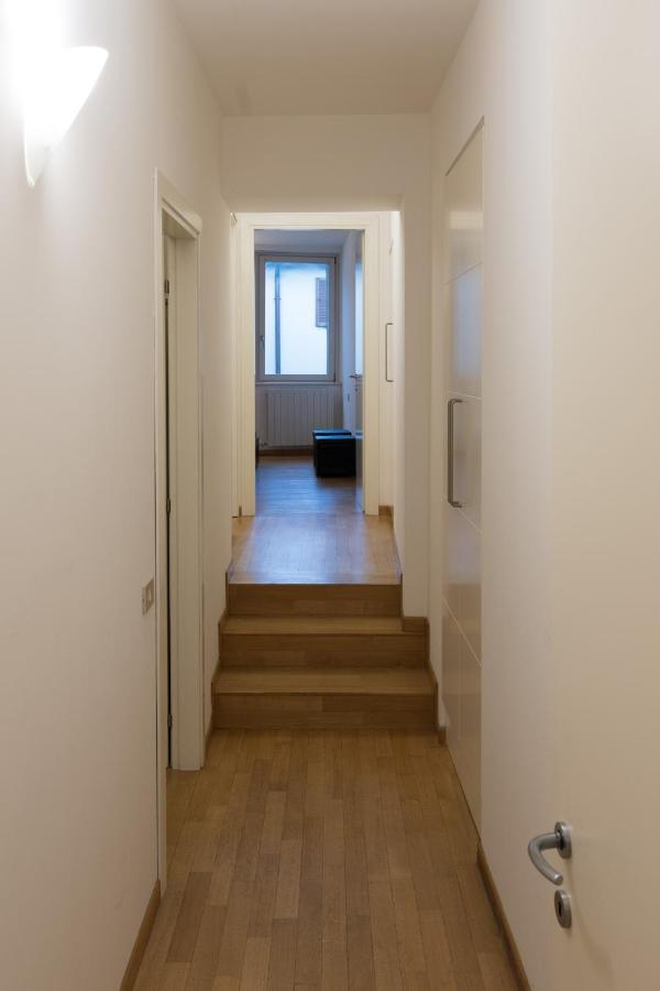 הוילה לוברה Casa Piazza Del Porto מראה חיצוני תמונה